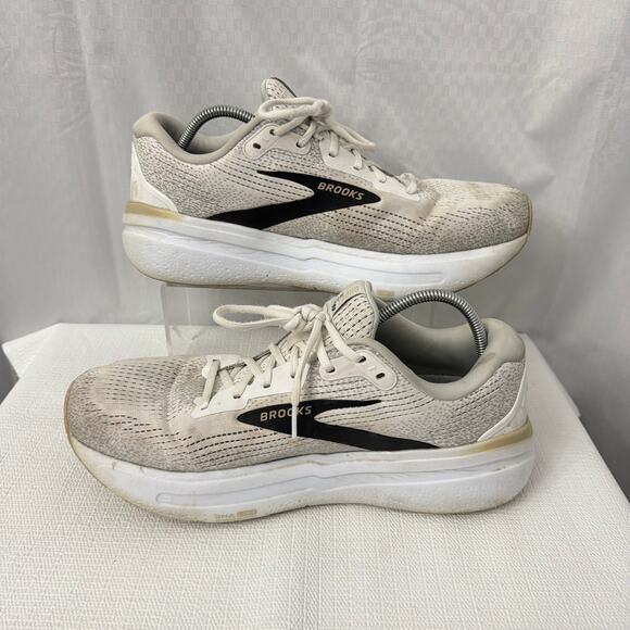 Brooks Ghost Max 2 Shoes Mens Size 13 Running White Pelican Oyster Colorway main image 4